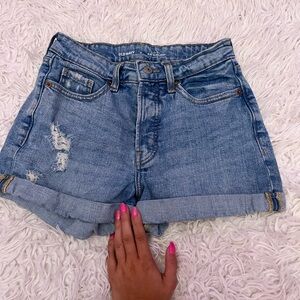 Old Navy high-rise Jean shorts Size 4